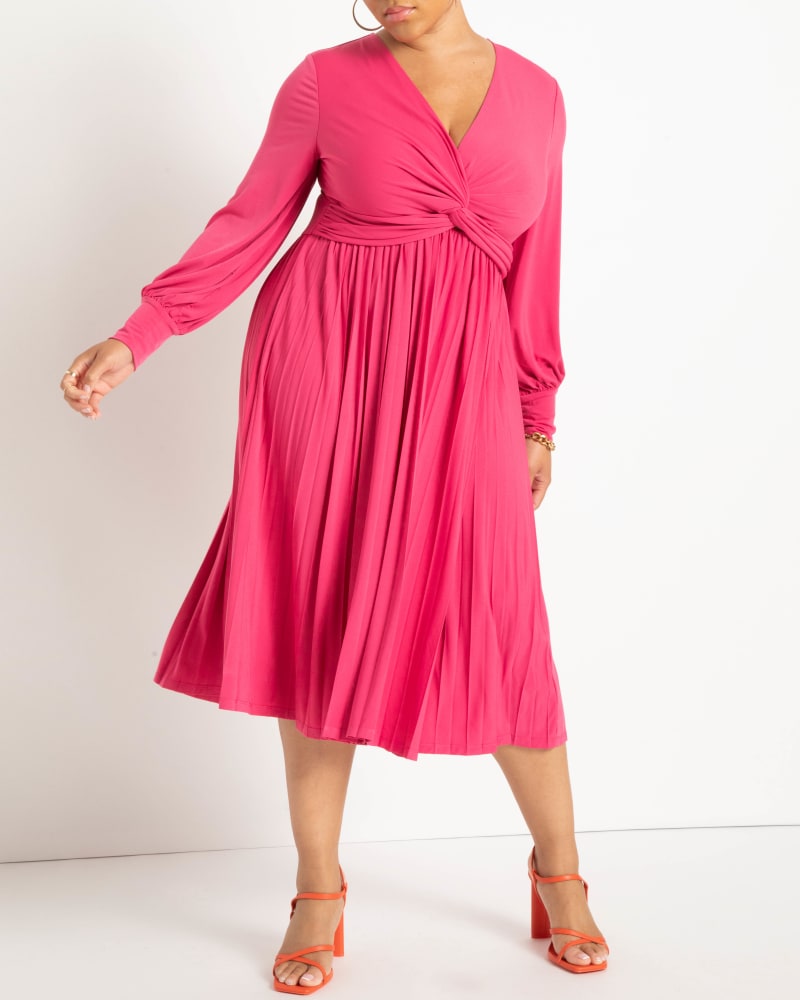 Front of a model wearing a size 22 Knot Front Pleated Skirt Dress in Lilac Rose by ELOQUII. | dia_product_style_image_id:285432